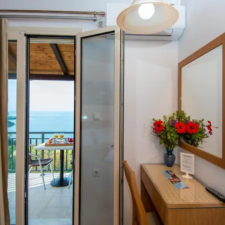 Levante Aparthotel 2*