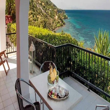 Aparthotel Levante 2*