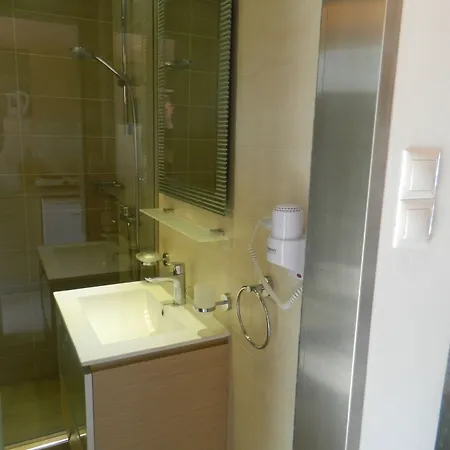 Levante Aparthotel 2*